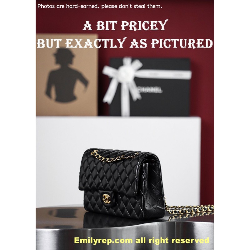 chanel classic sheepskin flap black and gold medium 15.5-25.5-6.5cm C0006