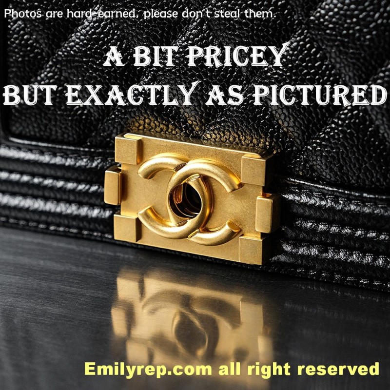 chanel leboy Black and gold mini 15-10-5cm C0010