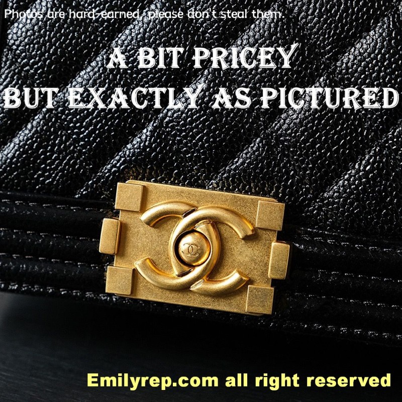 chanel leboy Black and gold mini 15-10-5cm C0010