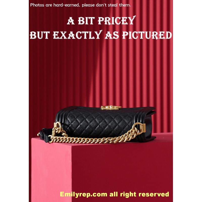 chanel leboy Black and gold Medium 25-15-9cm C0011