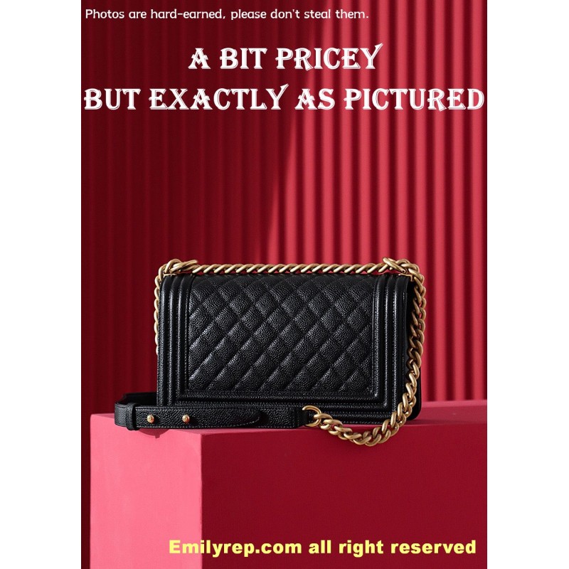 chanel leboy Black and gold Medium 25-15-9cm C0011