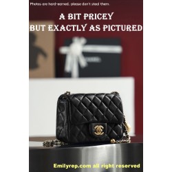chanel classic flap Golden Globe square 13-18-7cm C0026