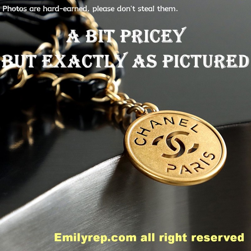 Chanel 22 black and gold Small 35-37-7cm C0032