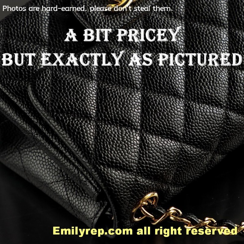 Chanel Classic Flap Ball-grain calfskin black and gold square 13-17-8cm C0037