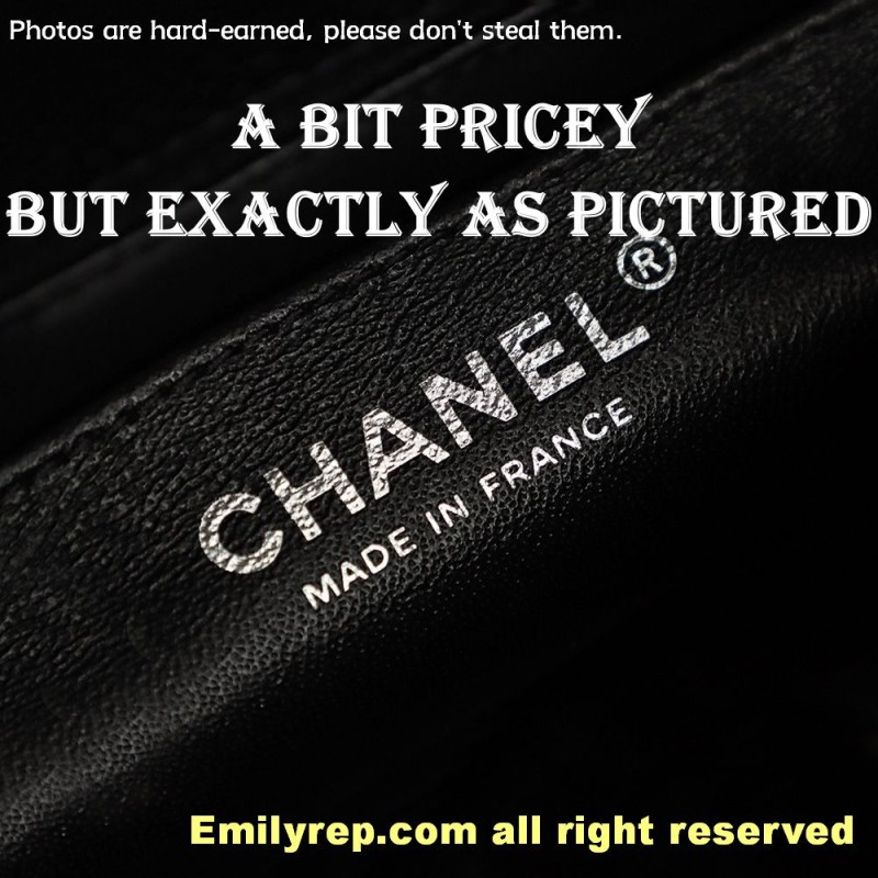 Chanel Classic Flap Ball-grain calfskin black and silver square 13-17-8cm C0038