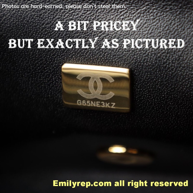 Chanel Classic Flap Ball-grain calfskin black and gold mini 12-20-6cm C0039