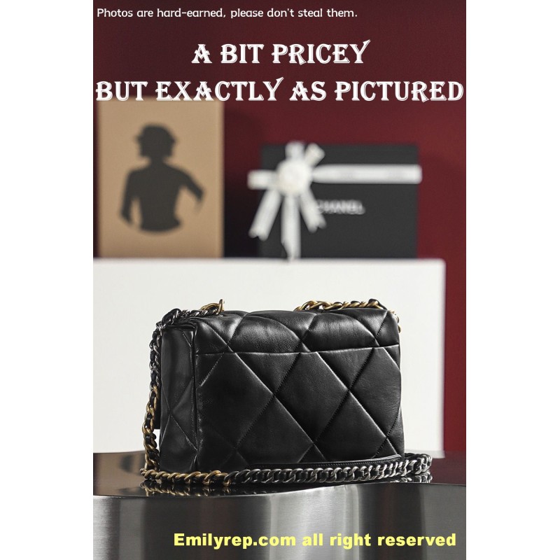 Chanel 19 Bag black and gold medium 20-30-10cm C0044
