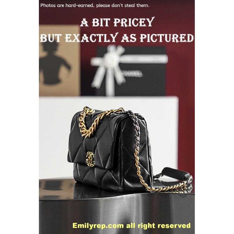 Chanel 19 Bag black and gold medium 20-30-10cm C0044