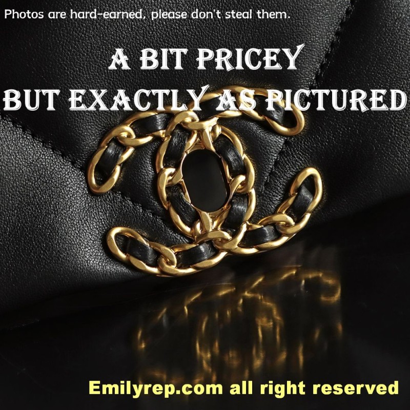 Chanel 19 Bag black and gold medium 20-30-10cm C0044