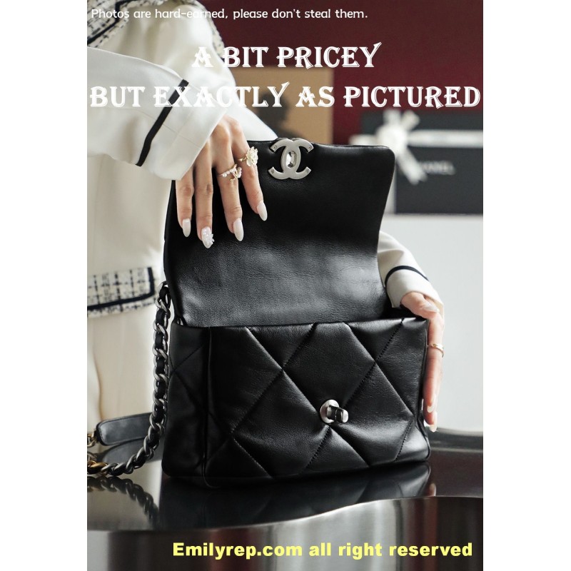 Chanel 19 Bag black and silver small 16-26-9cm C0047