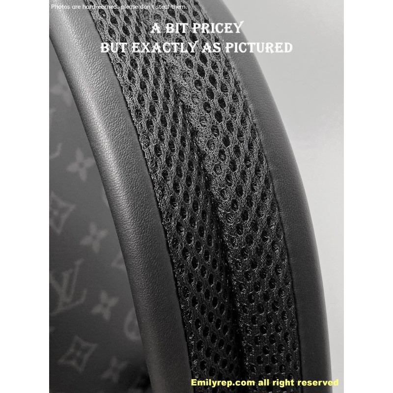 Louis Vuitton Discovery Backpack M22558