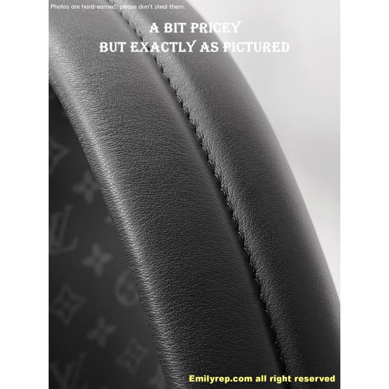 Louis Vuitton Discovery Backpack M22558