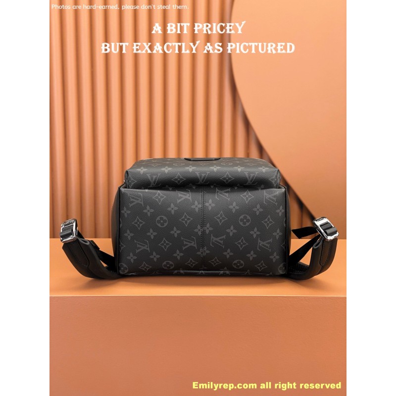 Louis Vuitton Discovery Backpack M22558