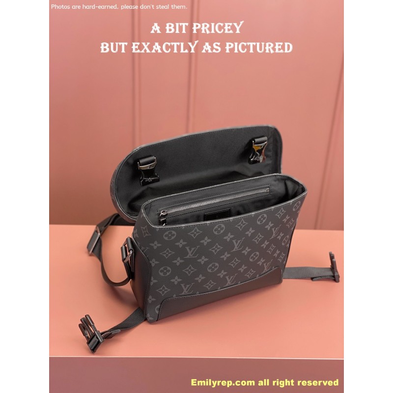 Louis Vuitton VOYAGER  M40511
