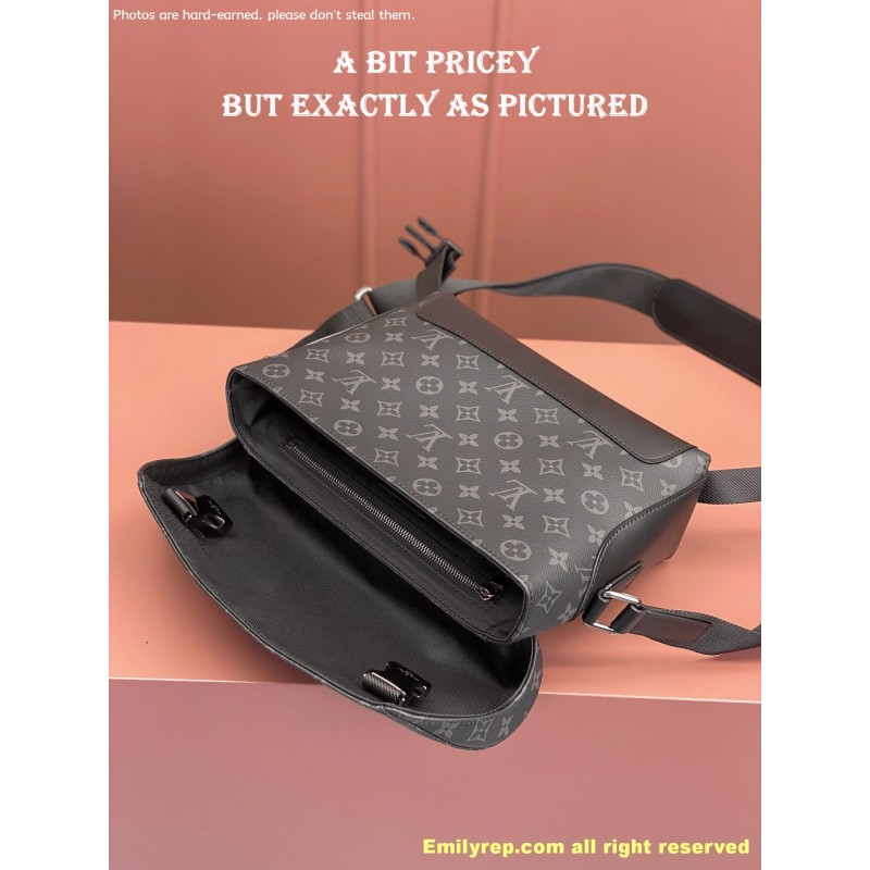 Louis Vuitton VOYAGER  M40511