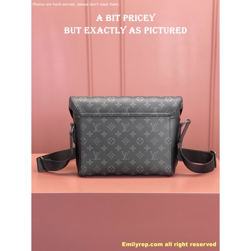 Louis Vuitton VOYAGER  M40511