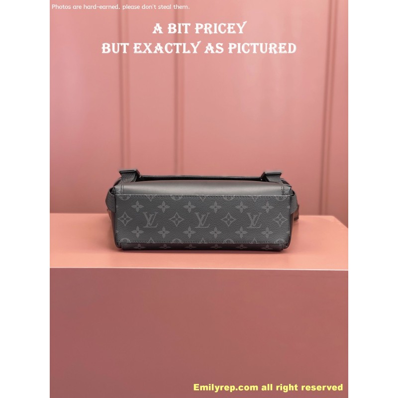 Louis Vuitton VOYAGER  M40511