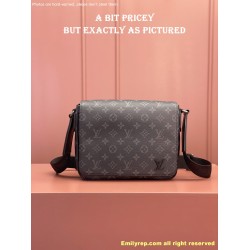 Louis Vuitton DISTRICT  M46255