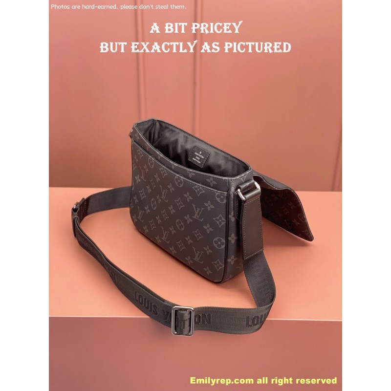Louis Vuitton DISTRICT  M46255