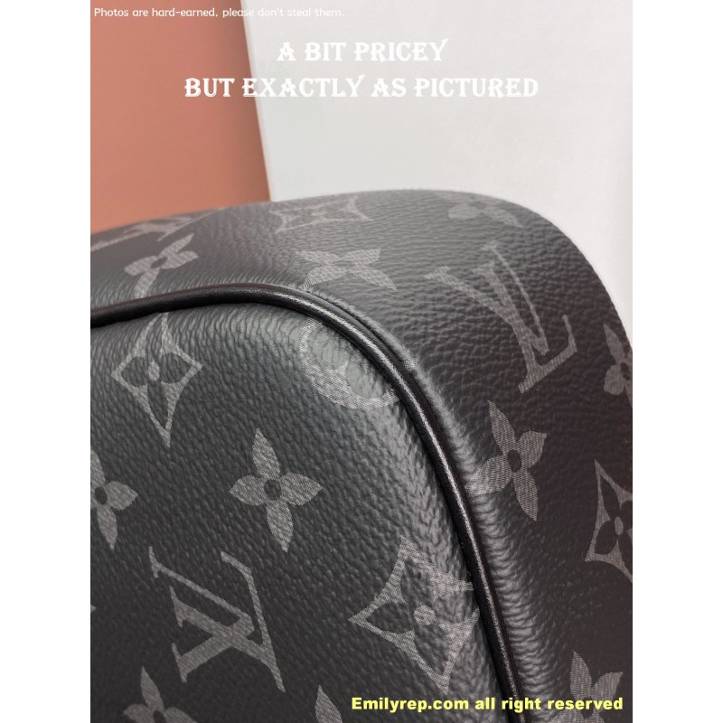 Louis Vuitton DISTRICT  M46255