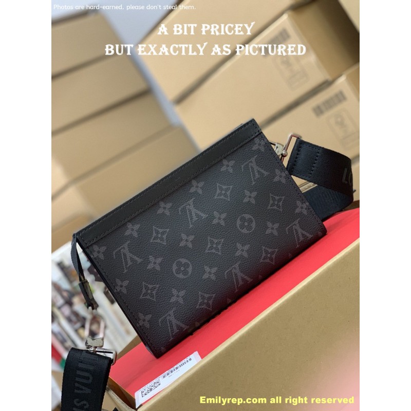 Louis Vuitton Voyage M81124 
