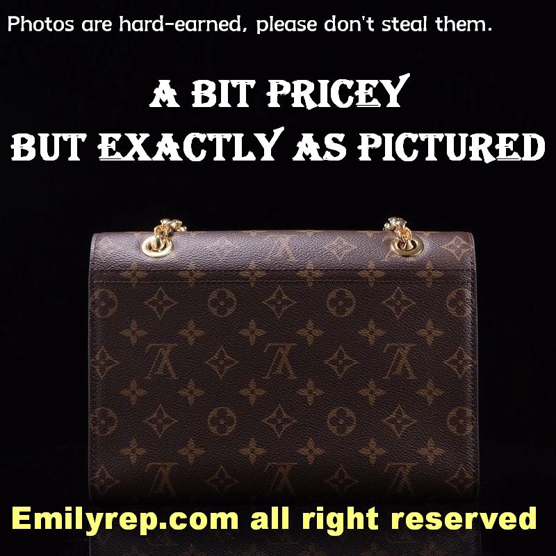 
LOUIS VUITTON 
Monogram Victoire Black