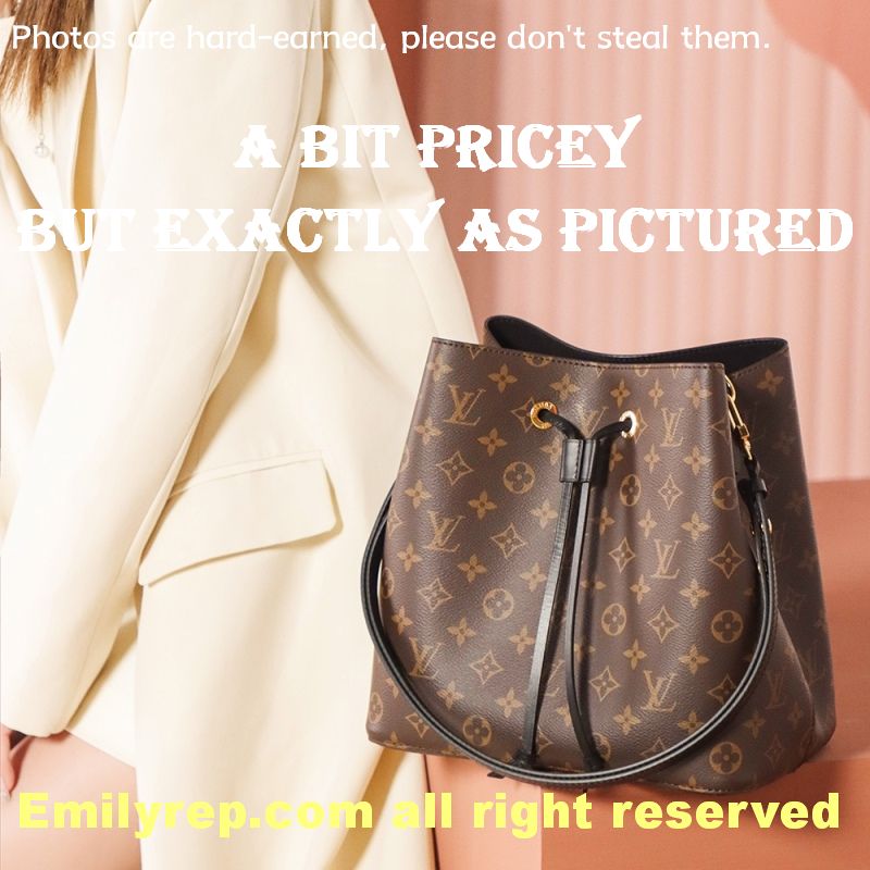 Louis Vuitton M44020 Black NéOnoé Bucket Bag