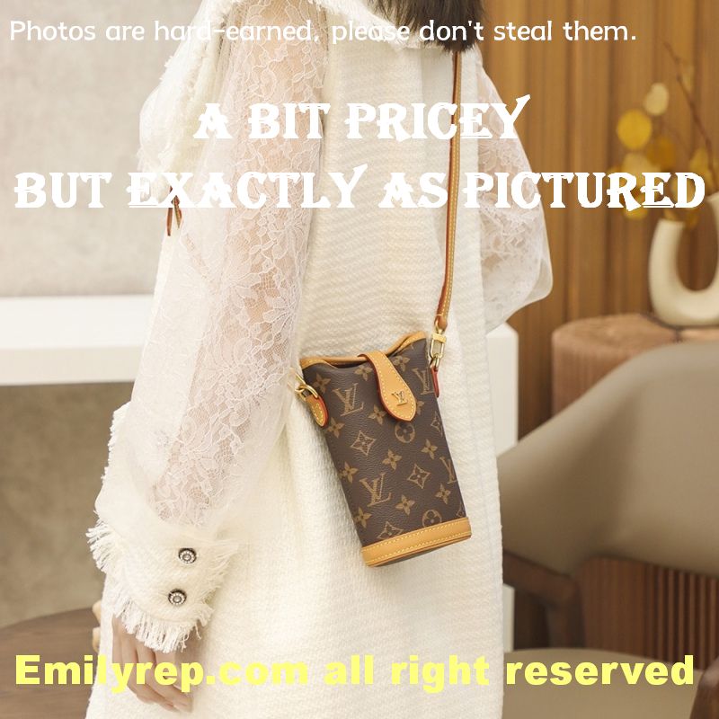 Louis Vuitton M80874 Monogram Canvas And Natural Cowhide Leather Fold Me Pouch