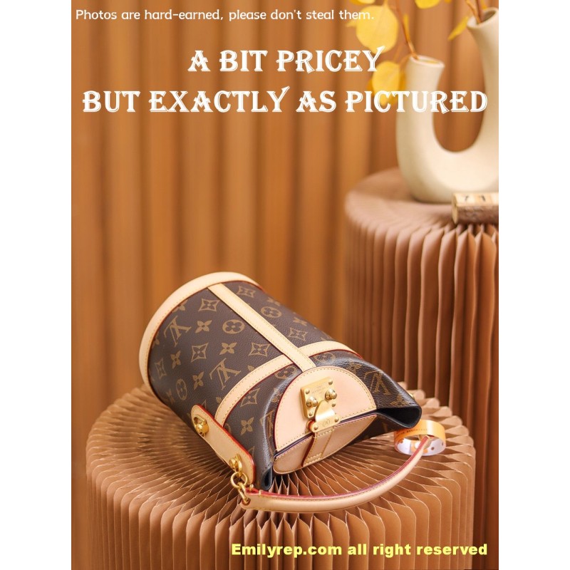 louis vuitton duffle M43587 22-23-14cm
