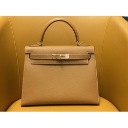Hermès Kelly 28 in golden brown with a gold buckle-100% Handmade, needs 3-7 days