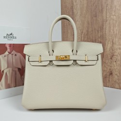Birkin 25 Milkshake White Gold Clasp Togo Leather-
Fully hand-stitched with gold-plated hardware engraved in steel font-100% Handmade, needs 3-7 days
