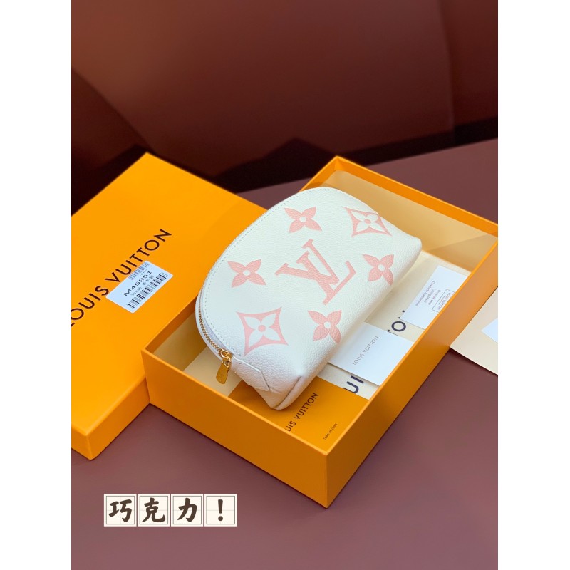 Louis Vuitton Compact Cosmetic Bag  size 17 12 6cm Coin Purse size 11  8  1cm