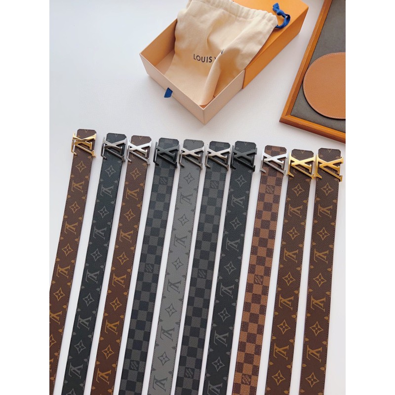 Louis Vuitton Classic Belt Set Images.