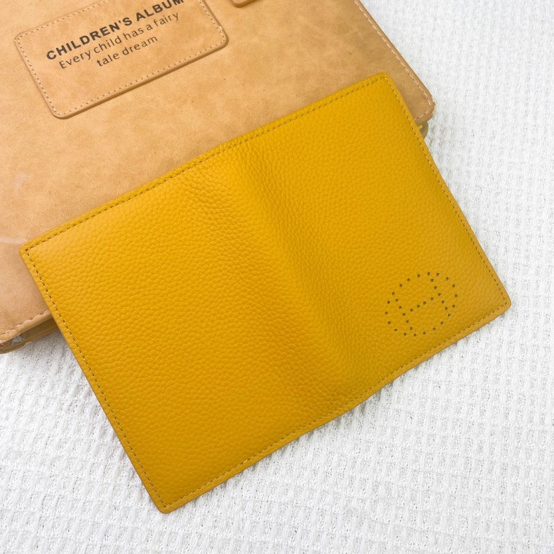 Hermès new Silk'in passport holder