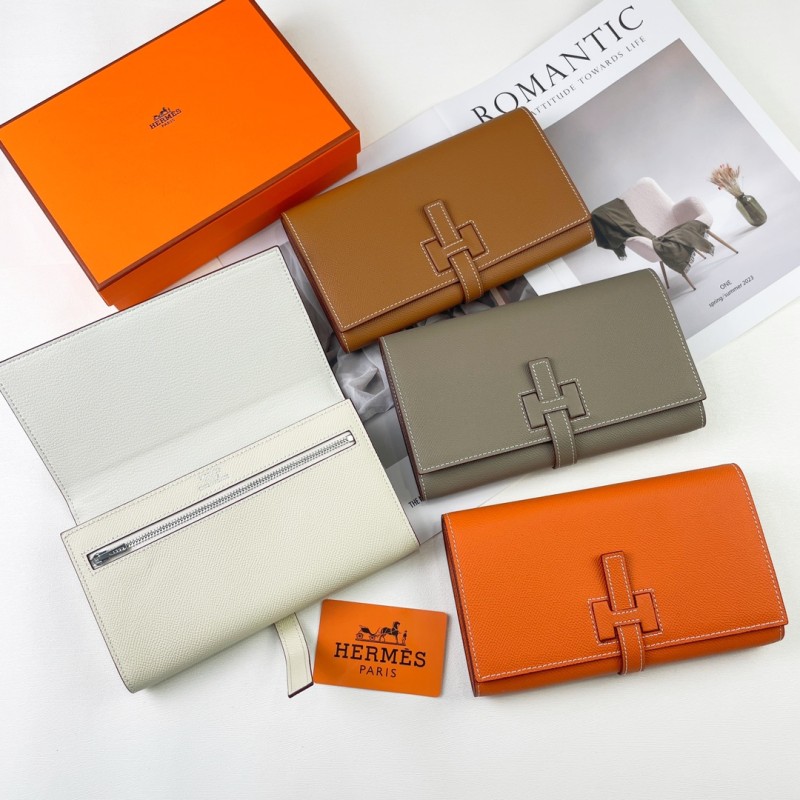 Hermès new calfskin long wallet with palm print.